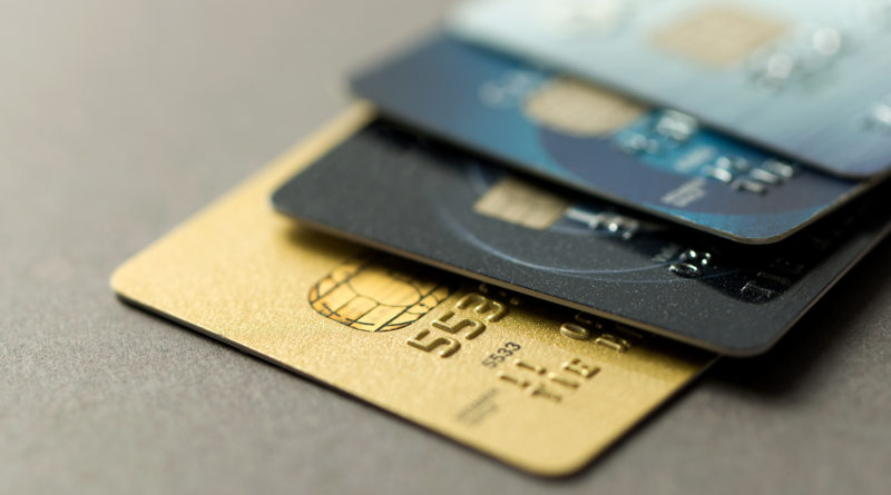 Tarjetas de crédito gold, black, sapphire y silver